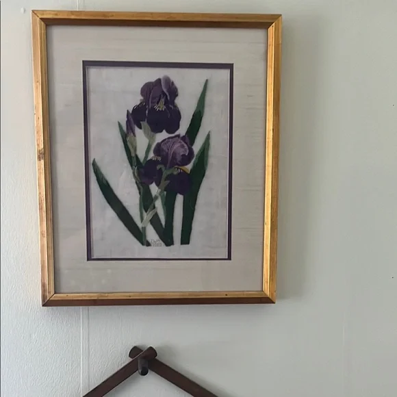 ▫️Vtg Embroidery Iris Gold Framed Wall Decor - Picture 4 of 6